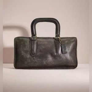 Vintage coach slim handled clutch Brand New 
Glovetanned
Coach